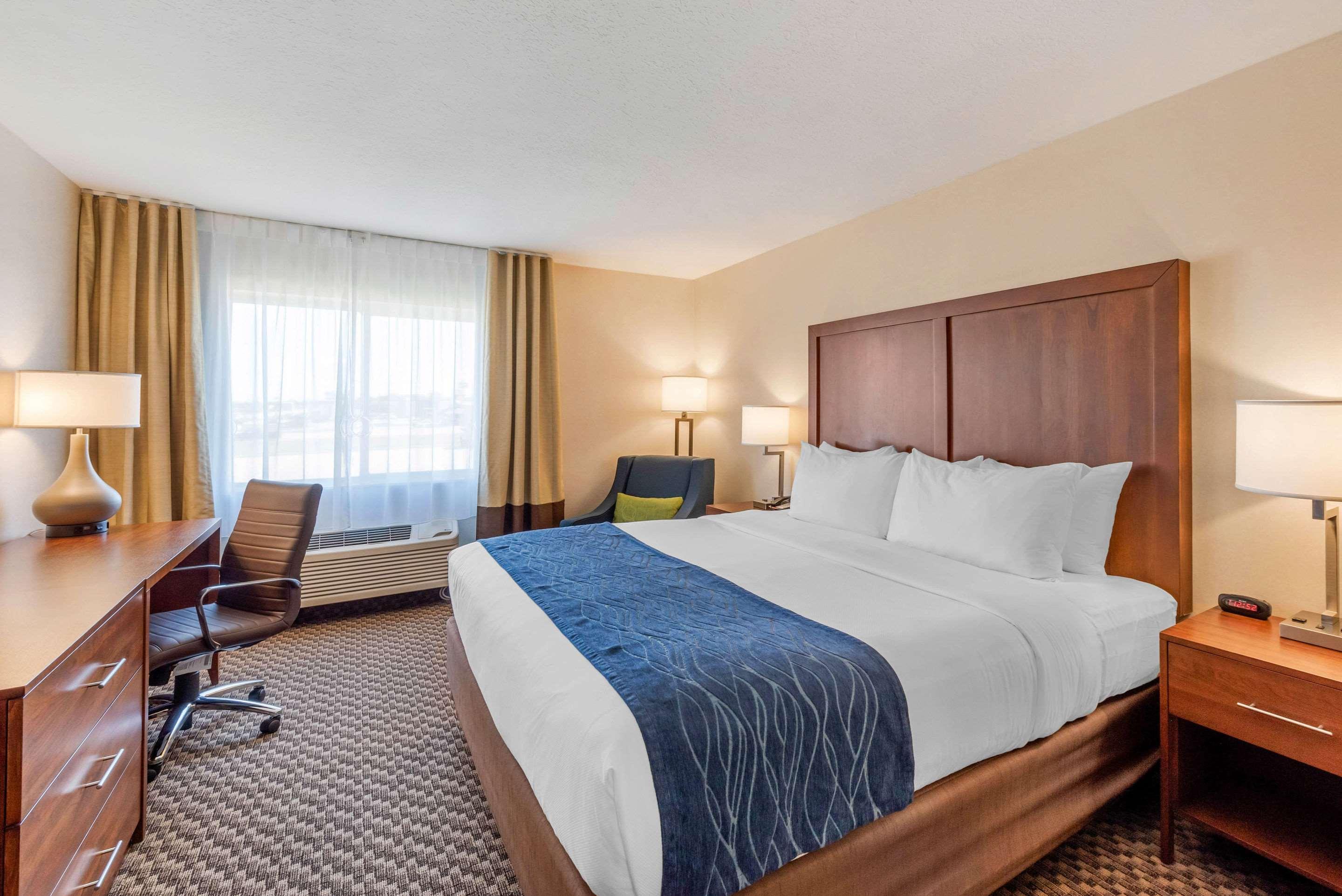 Comfort Inn & Suites Near Route 66 Λίνκολν Εξωτερικό φωτογραφία