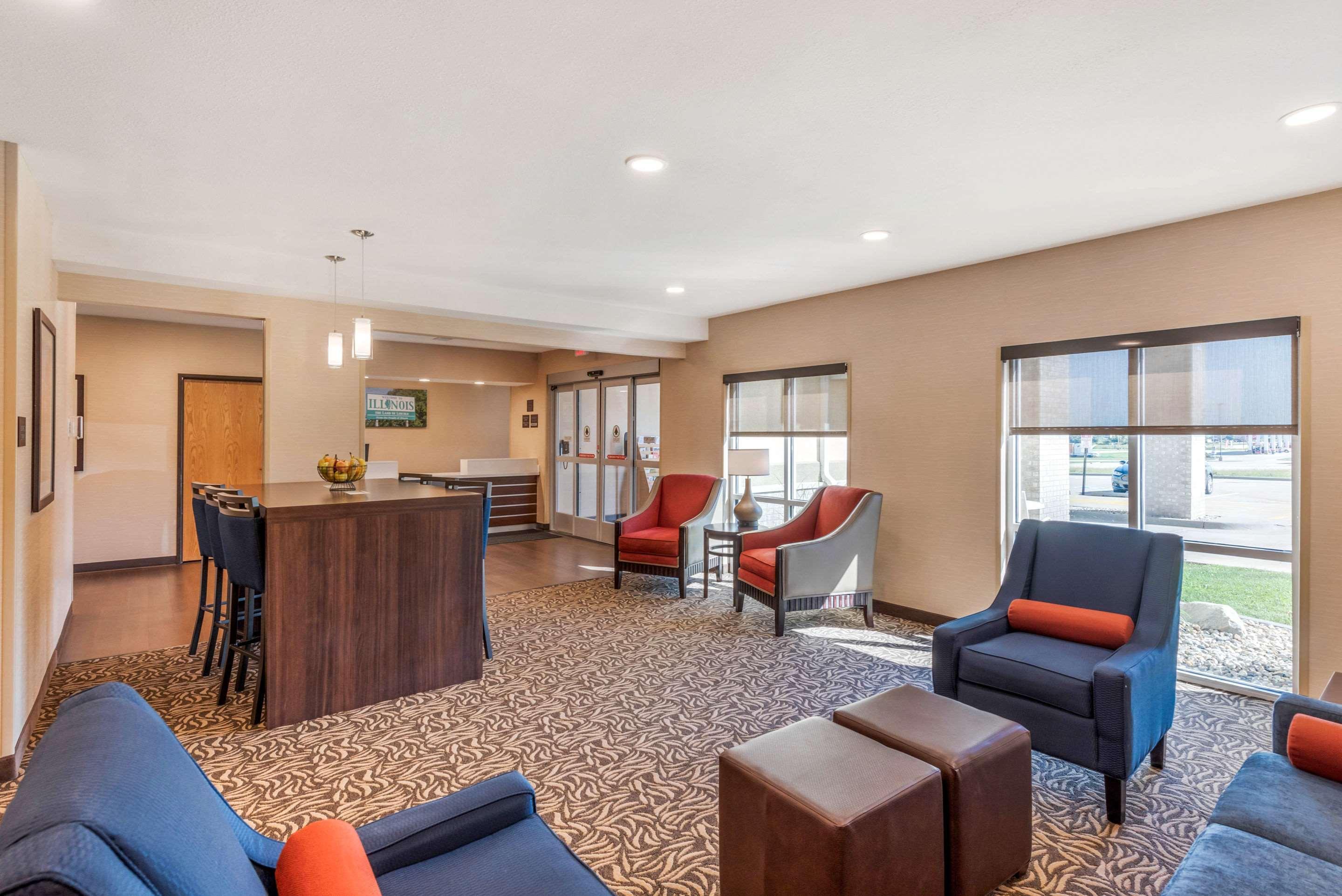Comfort Inn & Suites Near Route 66 Λίνκολν Εξωτερικό φωτογραφία