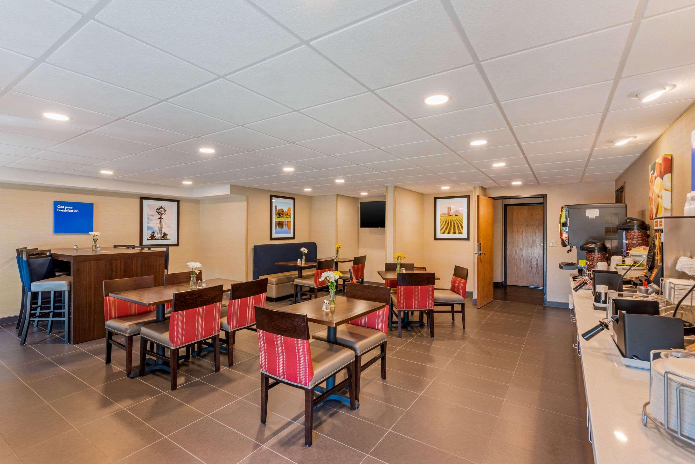 Comfort Inn & Suites Near Route 66 Λίνκολν Εξωτερικό φωτογραφία