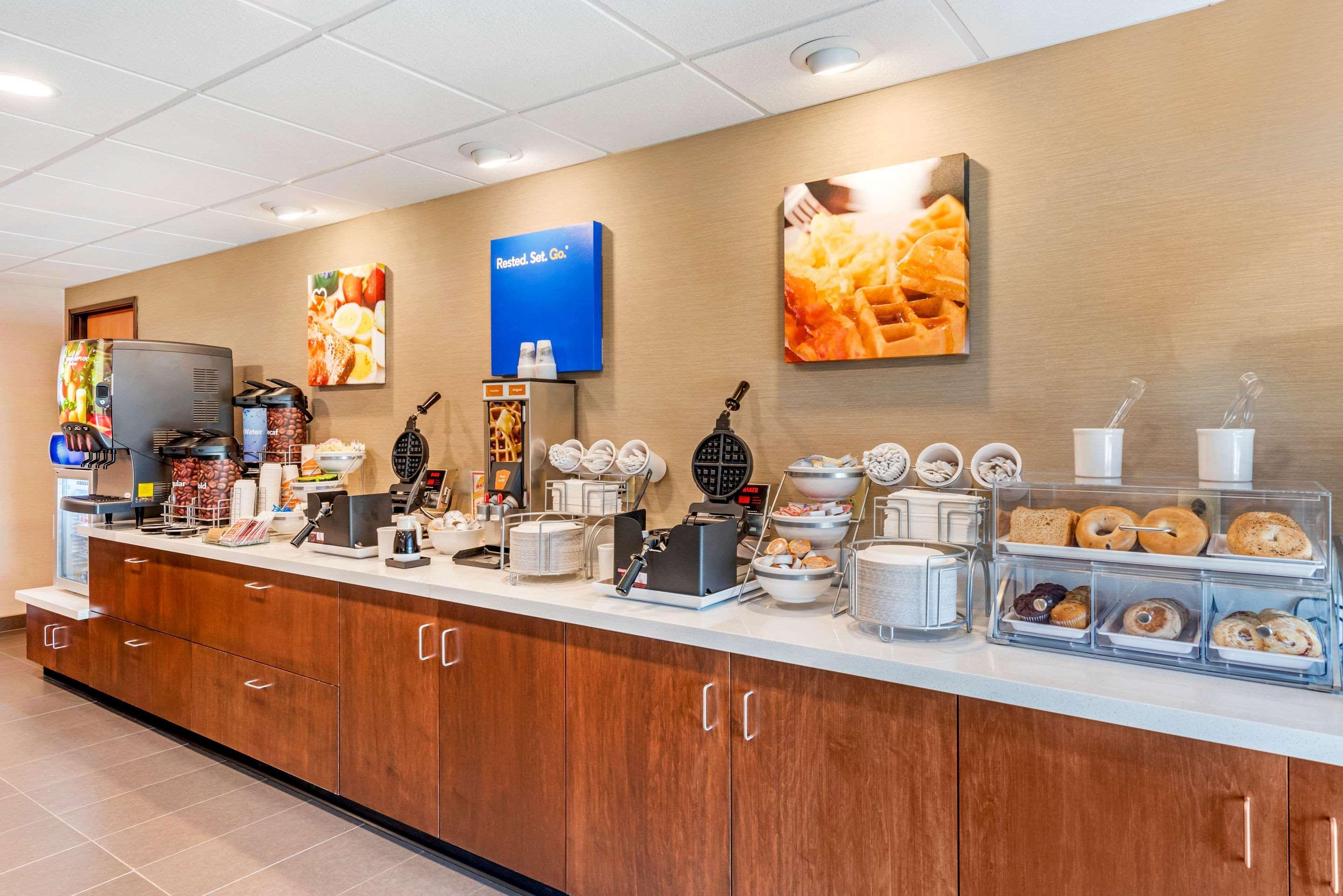 Comfort Inn & Suites Near Route 66 Λίνκολν Εξωτερικό φωτογραφία