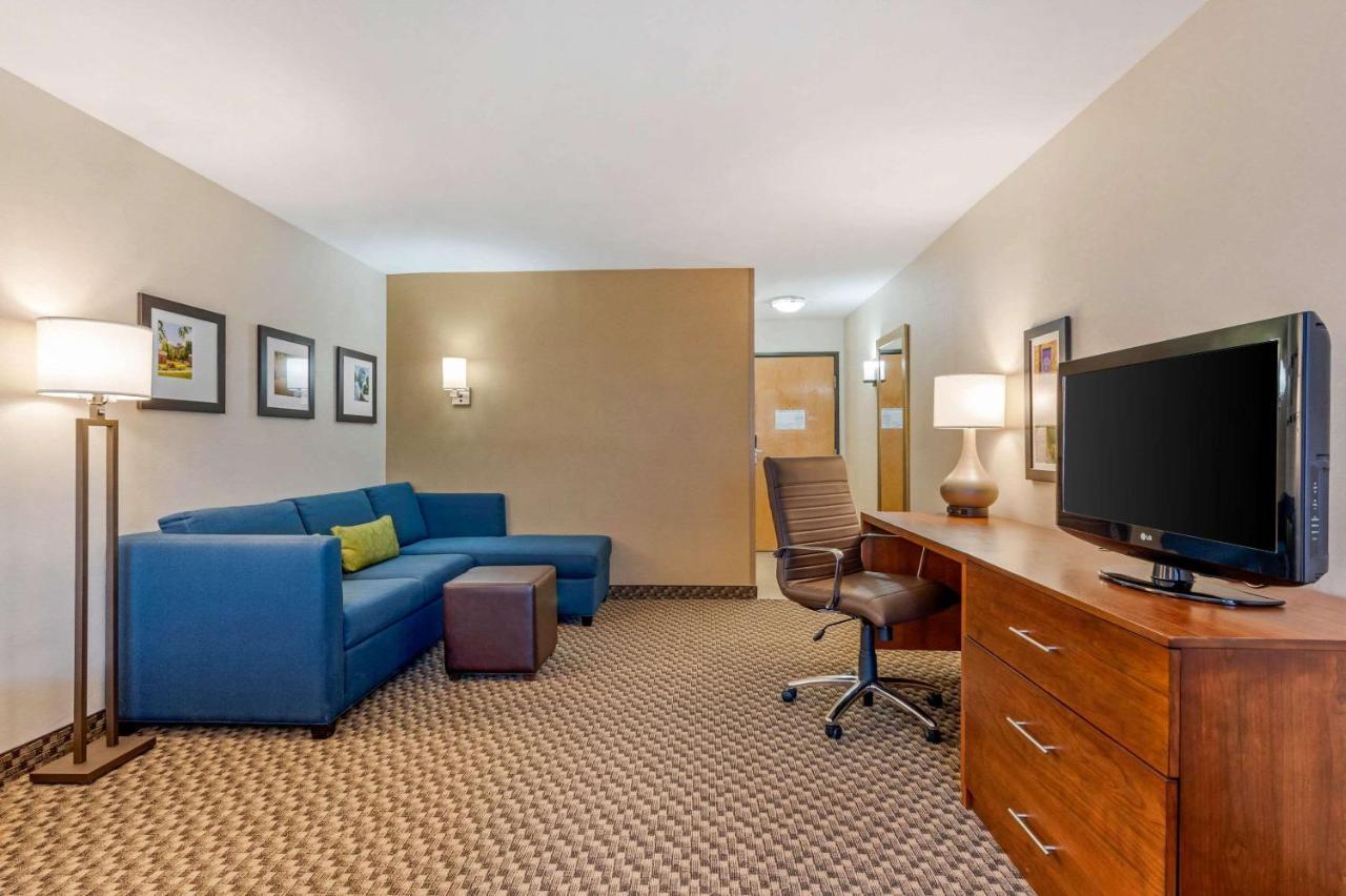 Comfort Inn & Suites Near Route 66 Λίνκολν Εξωτερικό φωτογραφία